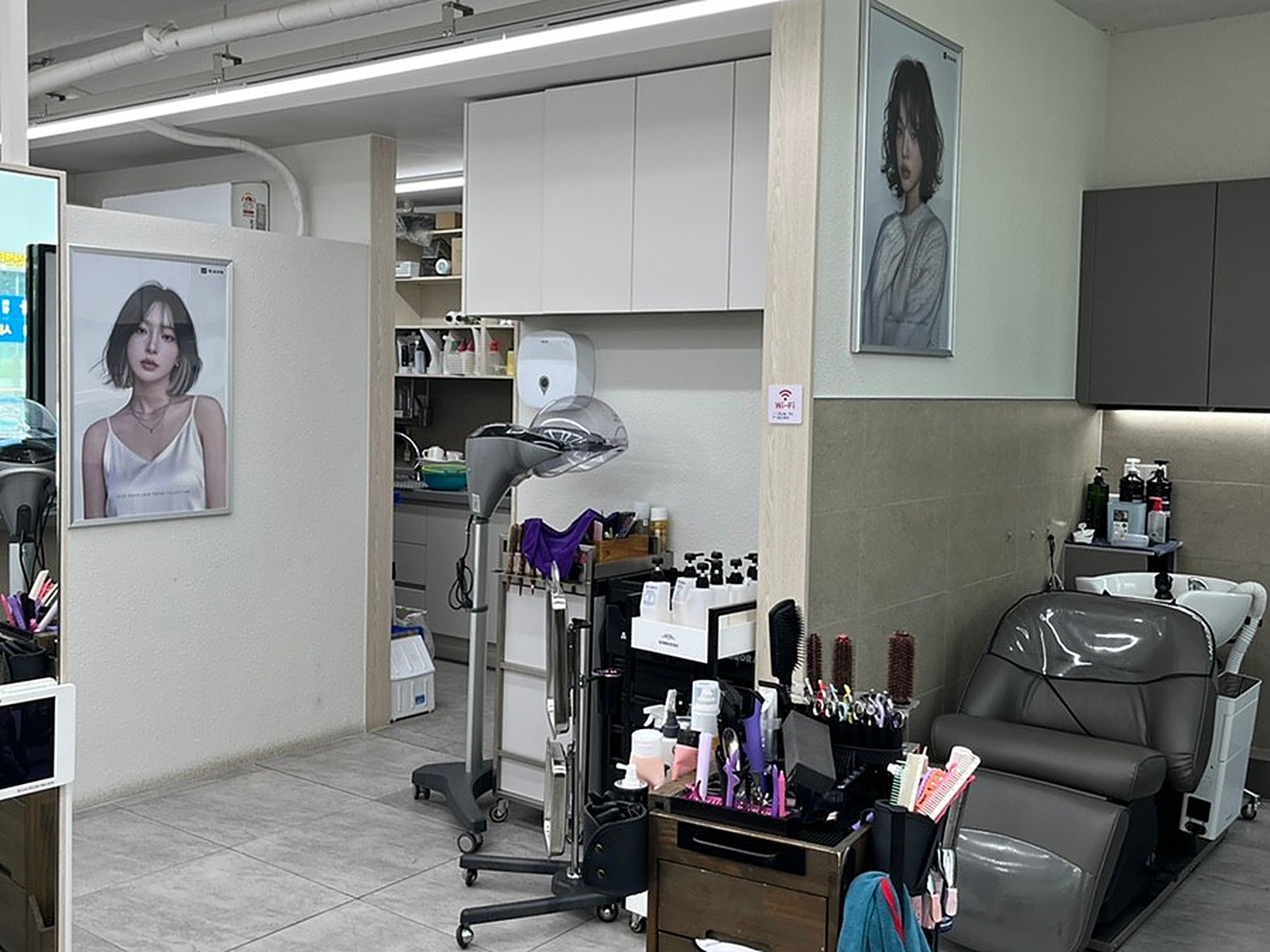 리안헤어 천호역점 천호역 미용실 매장 - 샴푸 공간