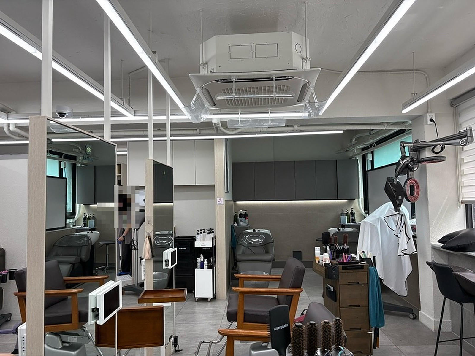 ソウル・千戸駅の美容室 RIAHN Hair Cheonho Station 店舗 - 店内の様子